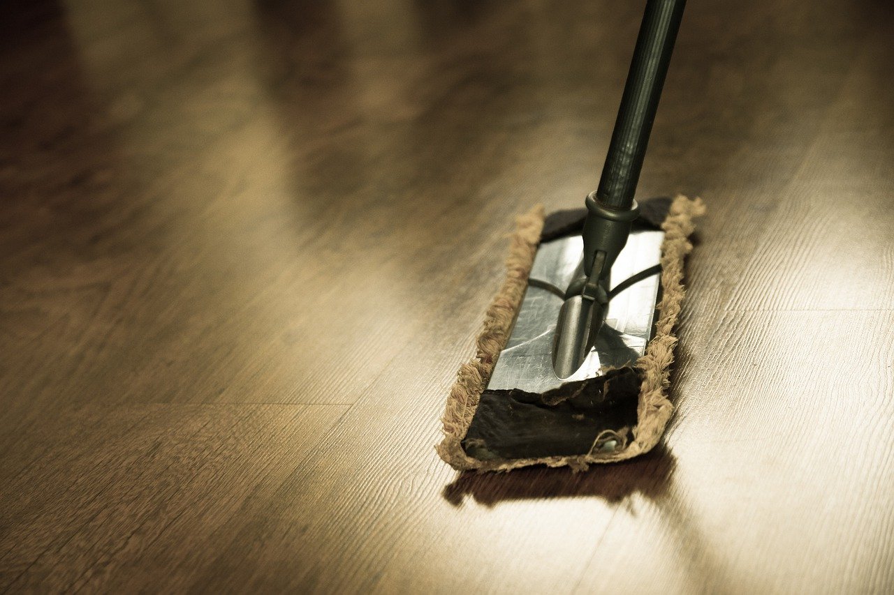 Porady, jak utrzymać podłogi w czystości i blasku